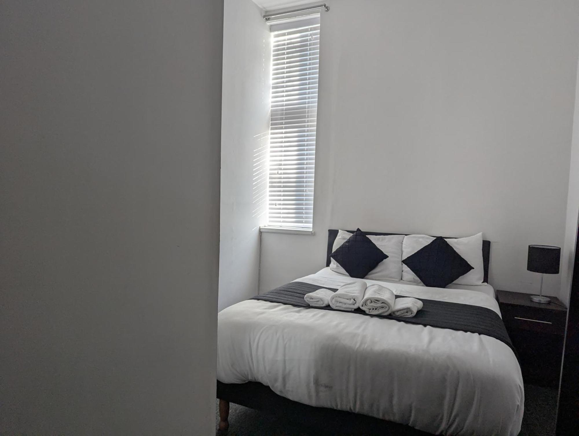 Oyo Firs Lodge London Heathrow Hounslow Esterno foto