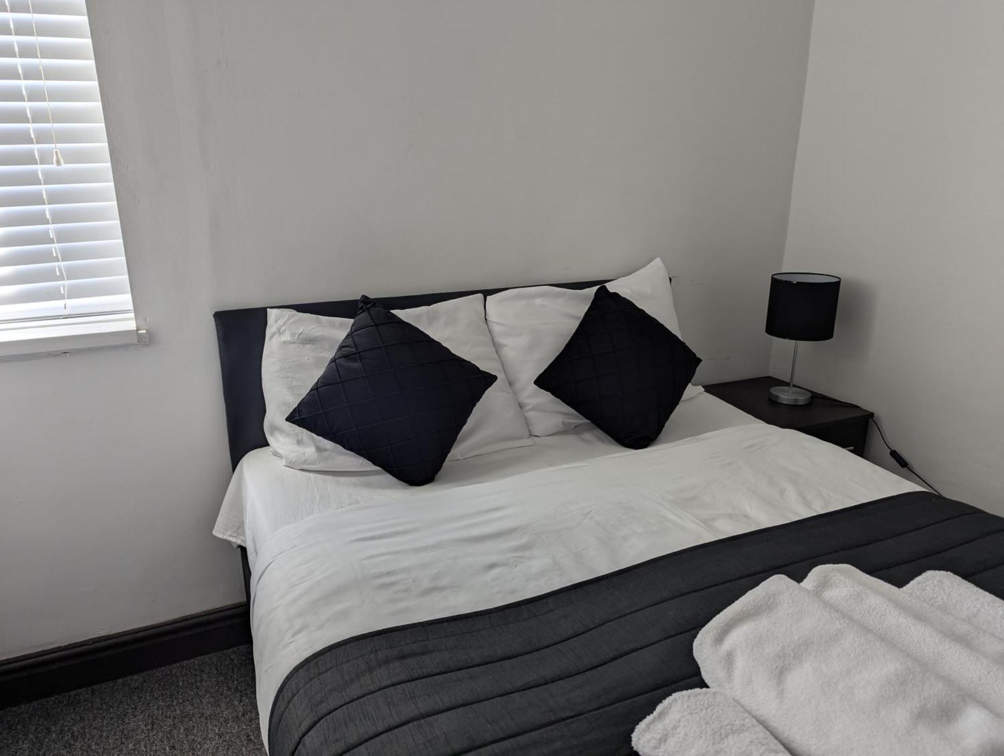 Oyo Firs Lodge London Heathrow Hounslow Esterno foto