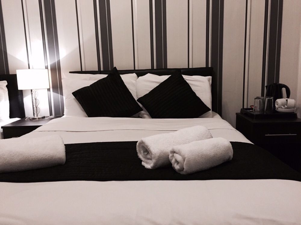 Oyo Firs Lodge London Heathrow Hounslow Esterno foto